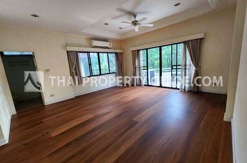 House with Shared Pool in Nichada Thani 